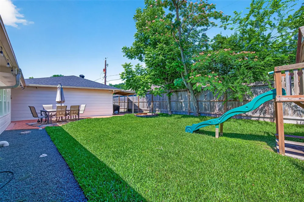 2610 Teague Road Houston, TX 77080