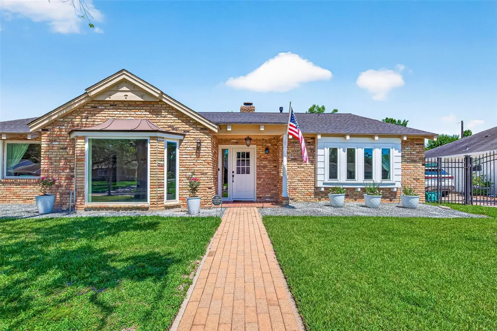 2610 Teague Road Houston, TX 77080