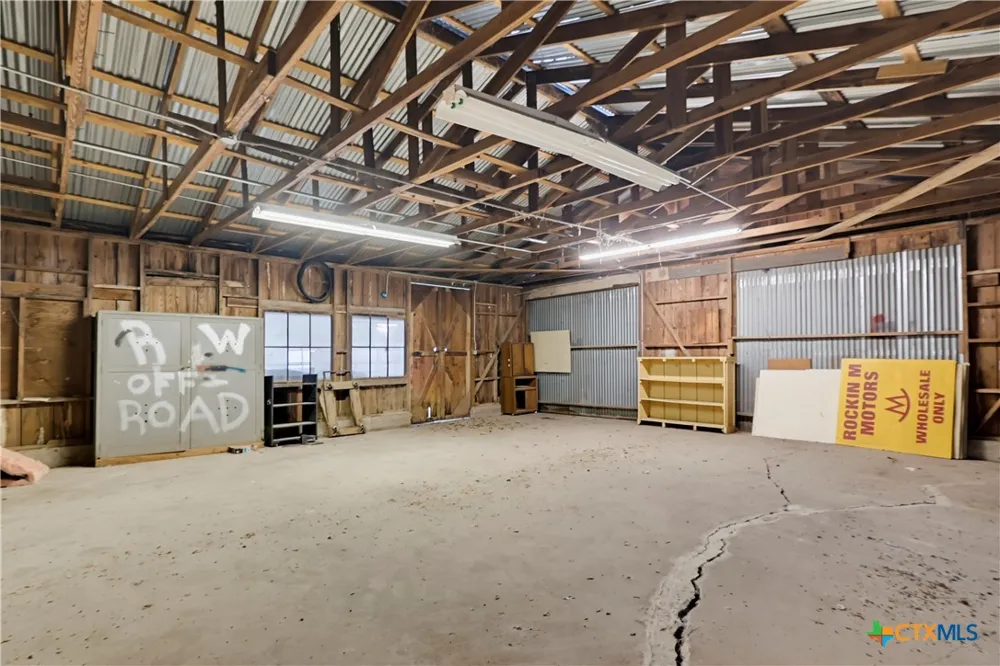 206 E Pine Street Seguin, TX 78155