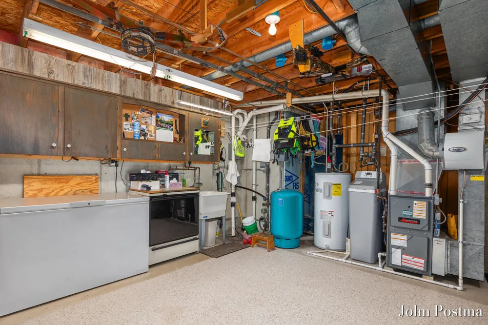 7786 Thornapple Bayou Drive SE Grand Rapids, MI 49512