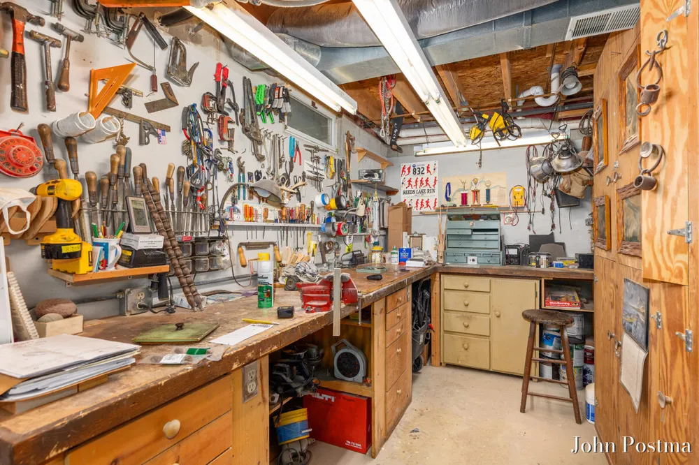 7786 Thornapple Bayou Drive SE Grand Rapids, MI 49512