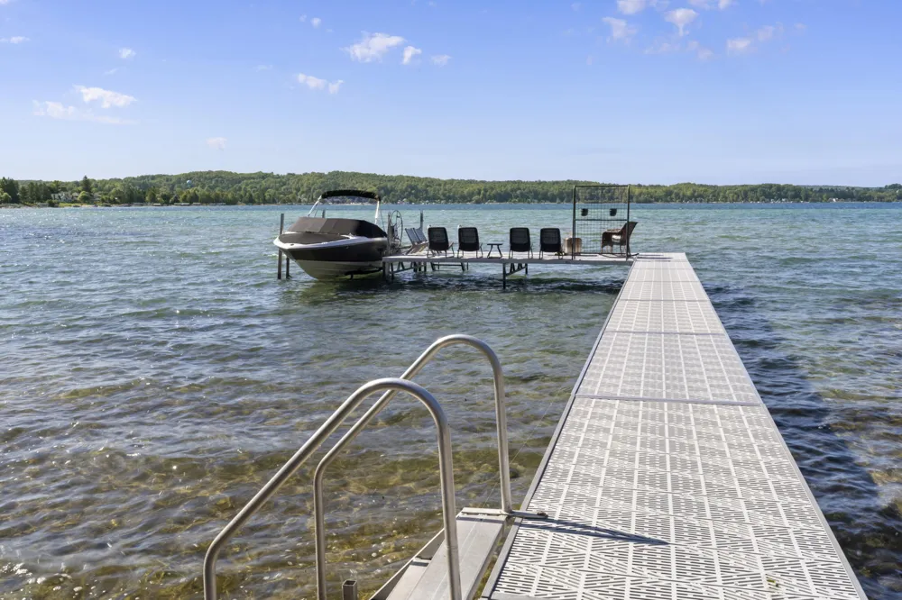 7542 Crystal Drive Beulah, MI 49617