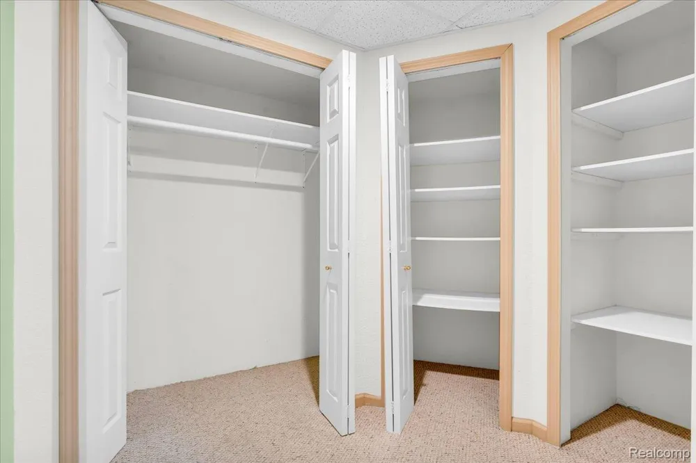 1781 Westridge Drive Rochester Hills City, MI 48306