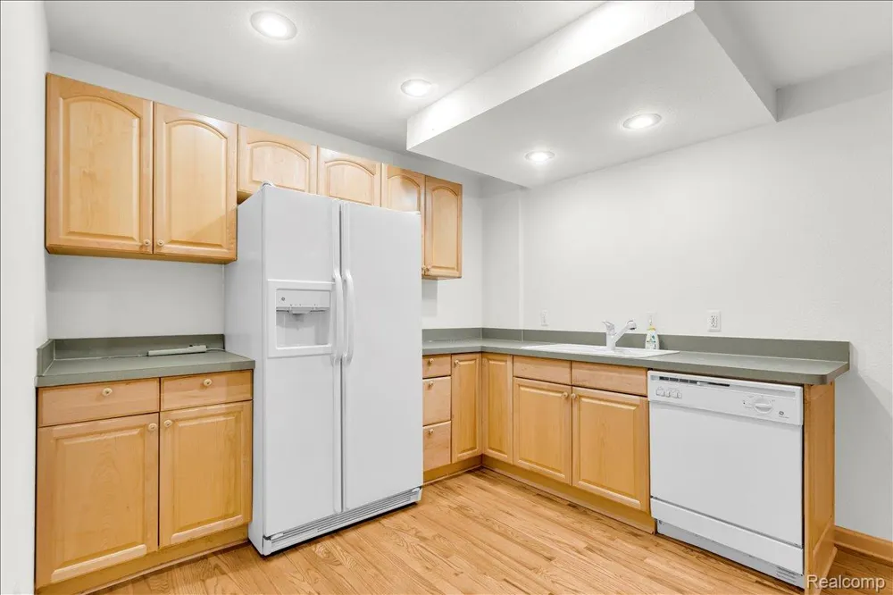 1781 Westridge Drive Rochester Hills City, MI 48306