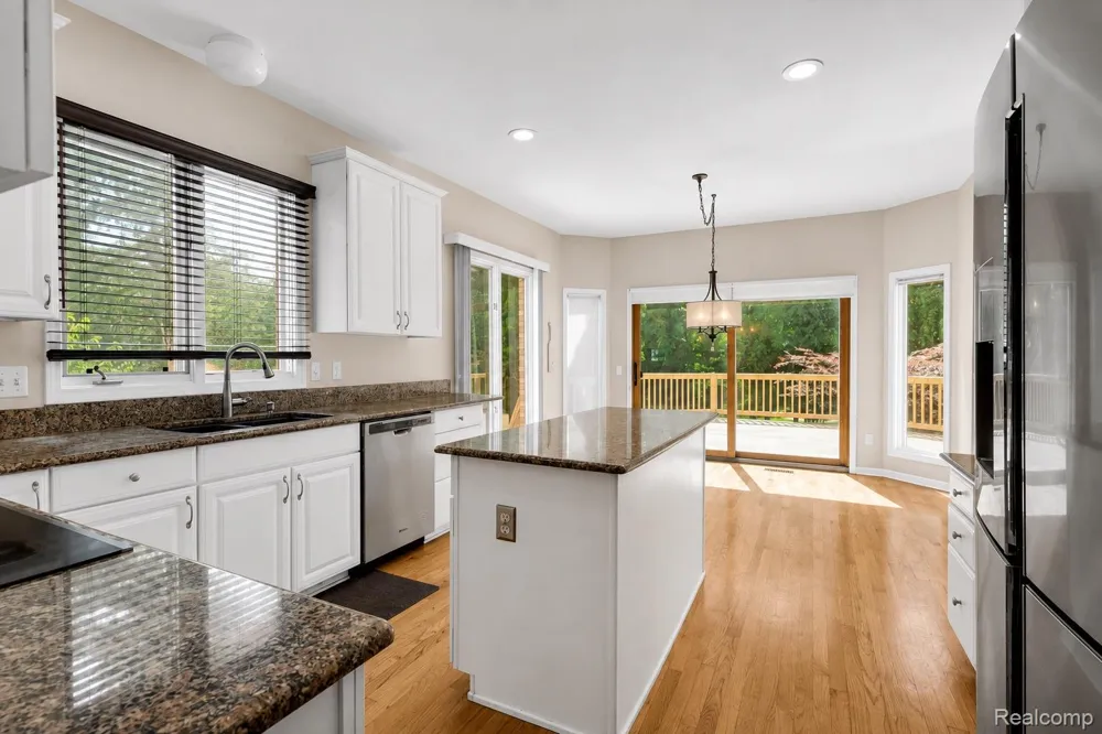 1781 Westridge Drive Rochester Hills City, MI 48306