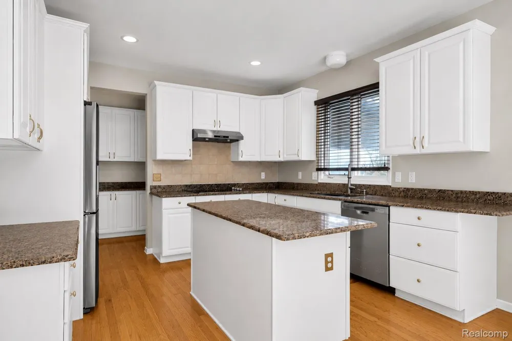 1781 Westridge Drive Rochester Hills City, MI 48306