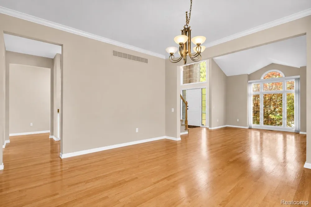 1781 Westridge Drive Rochester Hills City, MI 48306