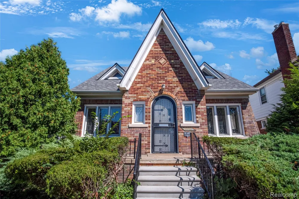 9200 Yorkshire Road Detroit City, MI 48224