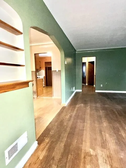 2240 Avon Street Saginaw City, MI 48602
