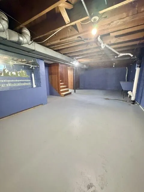 2240 Avon Street Saginaw City, MI 48602