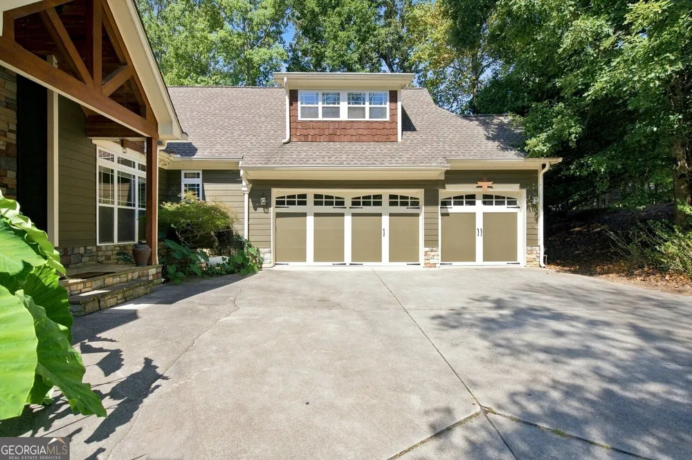 251 White Antelope ST Waleska, GA 30183