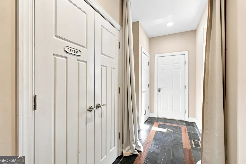 251 White Antelope ST Waleska, GA 30183