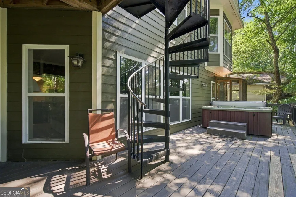 251 White Antelope ST Waleska, GA 30183