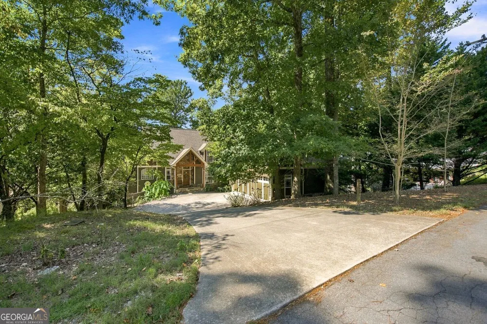 251 White Antelope ST Waleska, GA 30183
