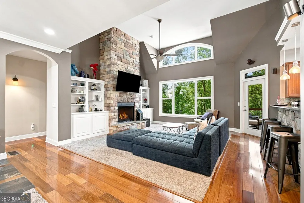 251 White Antelope ST Waleska, GA 30183