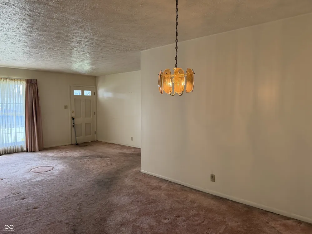 6110 W 32nd Place Indianapolis, IN 46224