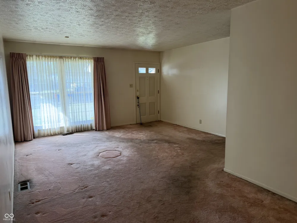 6110 W 32nd Place Indianapolis, IN 46224
