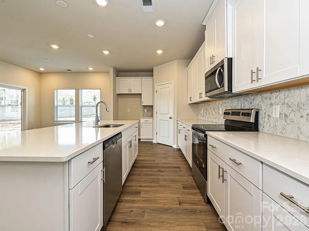 2303 Snapdragon Court Stanley, NC 28164