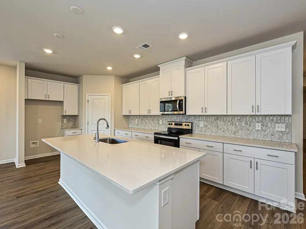 2303 Snapdragon Court Stanley, NC 28164