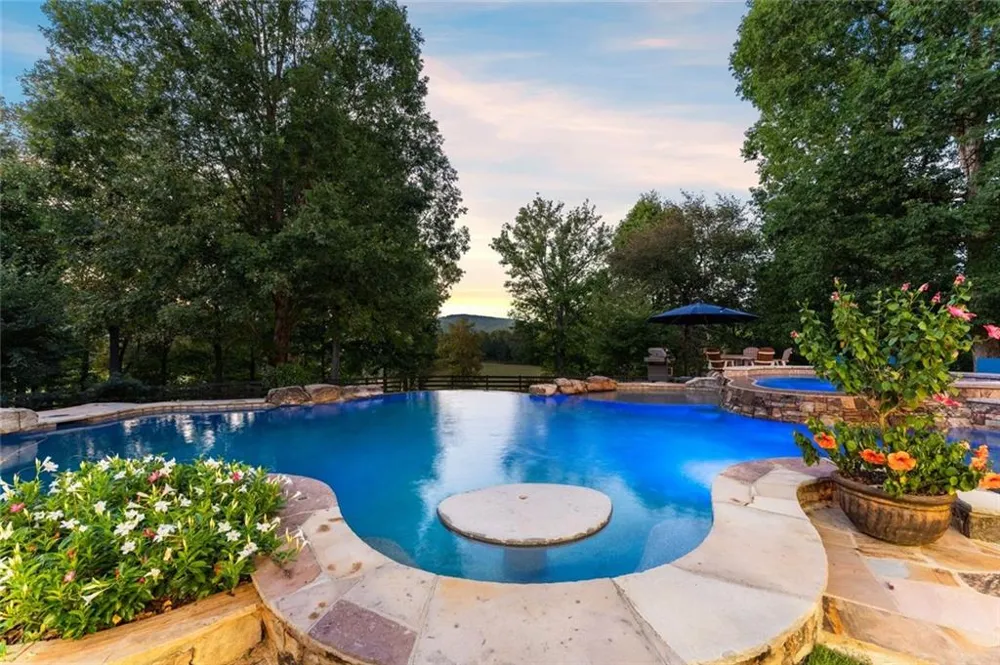 1524 Blacks Bluff Road SW Rome, GA 30161
