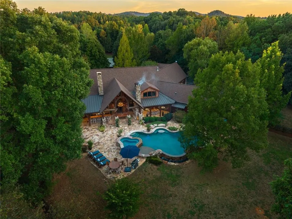 1524 Blacks Bluff Road SW Rome, GA 30161