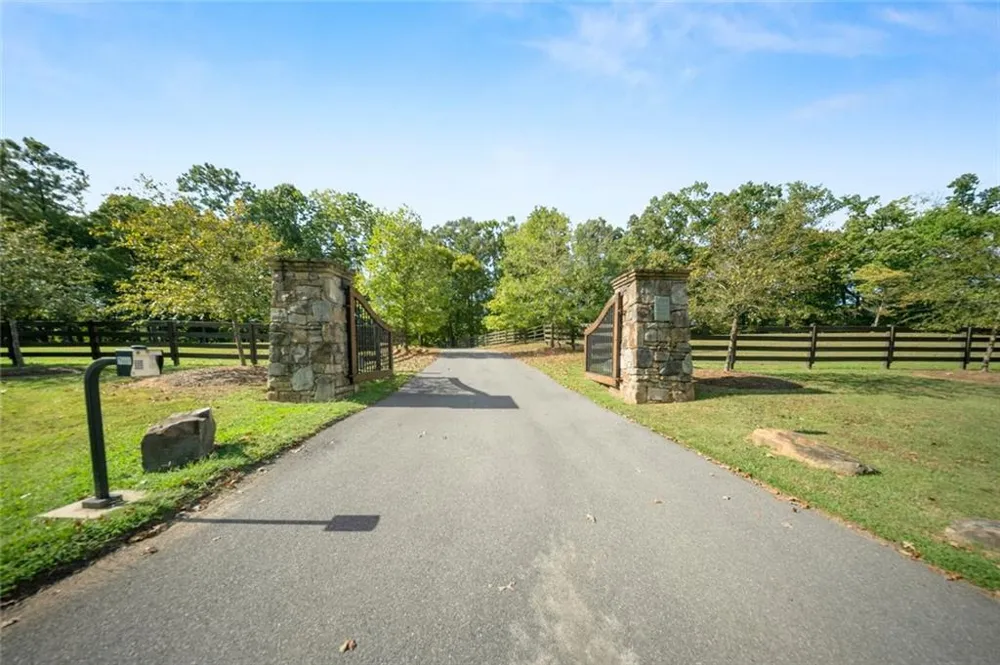 1524 Blacks Bluff Road SW Rome, GA 30161