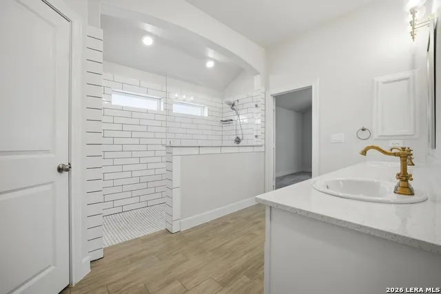 619 CHAMBERS RNCH San Antonio, TX 78245