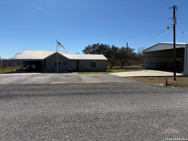 226 County Road 300 Karnes City, TX 78118