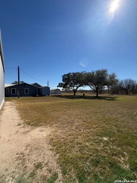 226 County Road 300 Karnes City, TX 78118