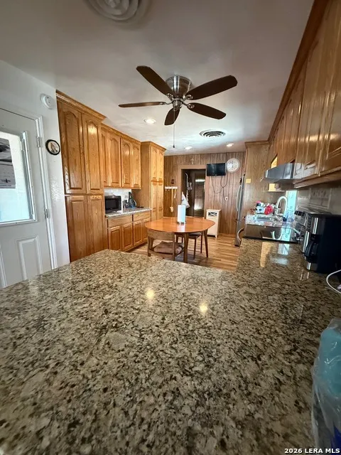 226 County Road 300 Karnes City, TX 78118