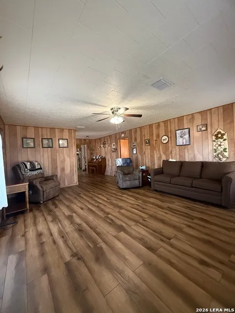 226 County Road 300 Karnes City, TX 78118