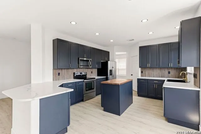21011 LA PENA DR San Antonio, TX 78258