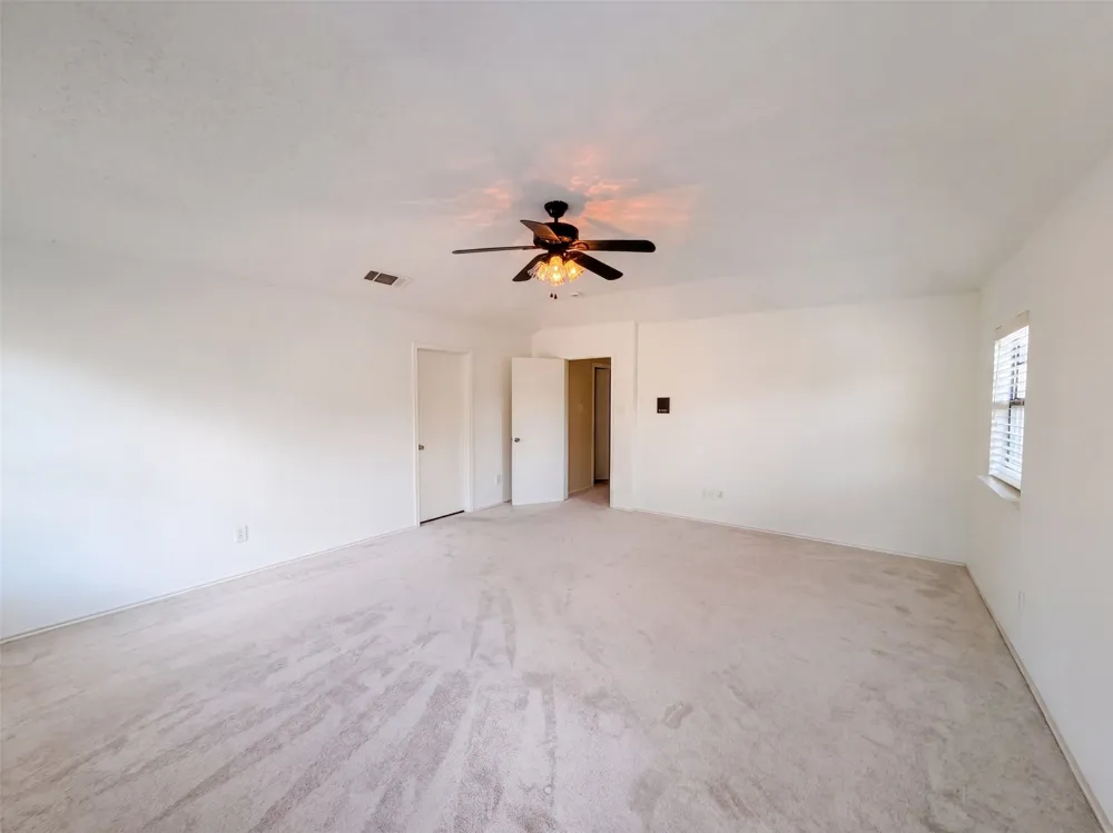 2226 Country Oaks Drive Garland, TX 75040