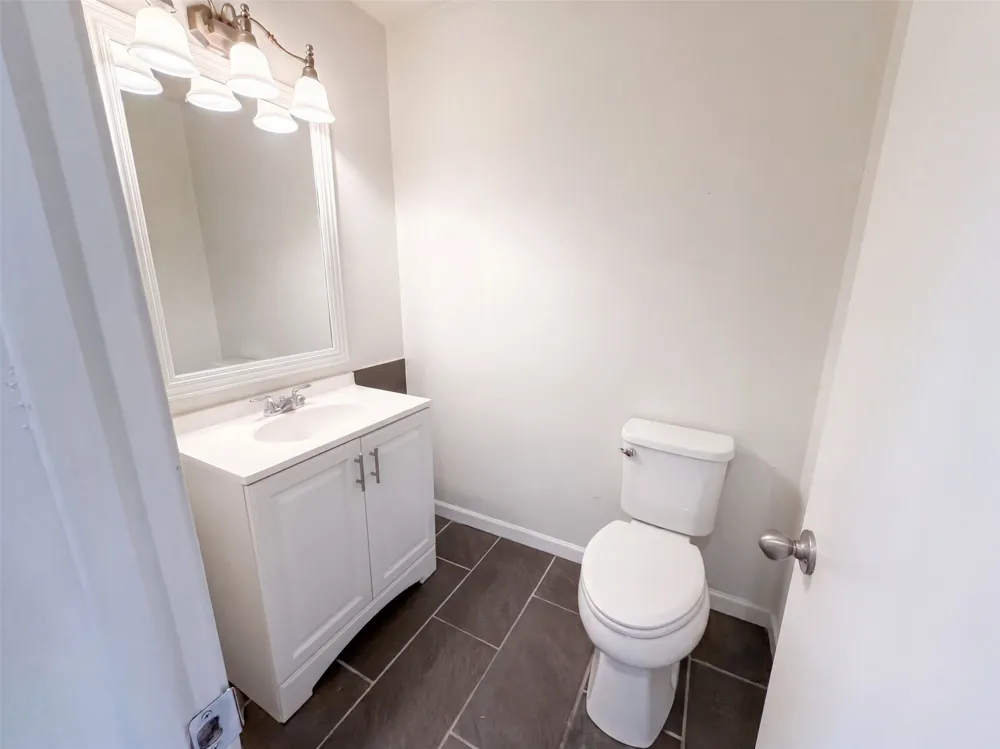 2226 Country Oaks Drive Garland, TX 75040