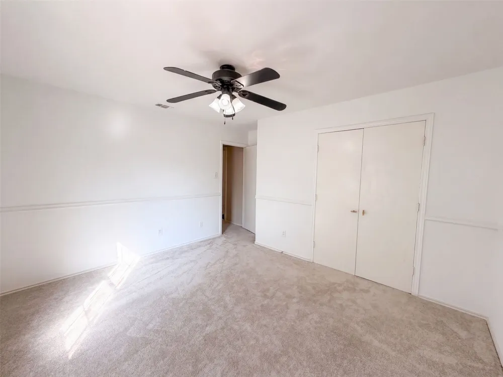 2226 Country Oaks Drive Garland, TX 75040