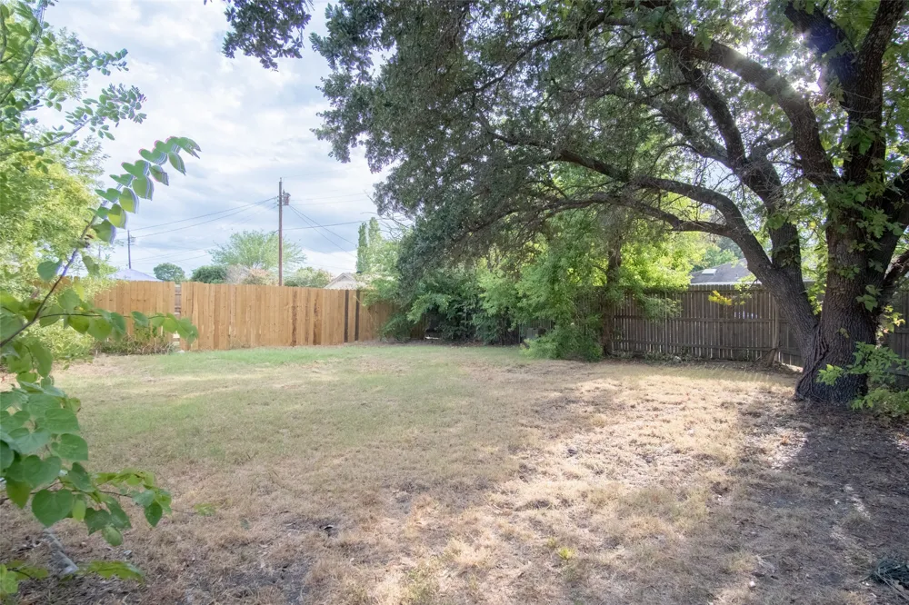 2801 College Park Drive Rowlett, TX 75088