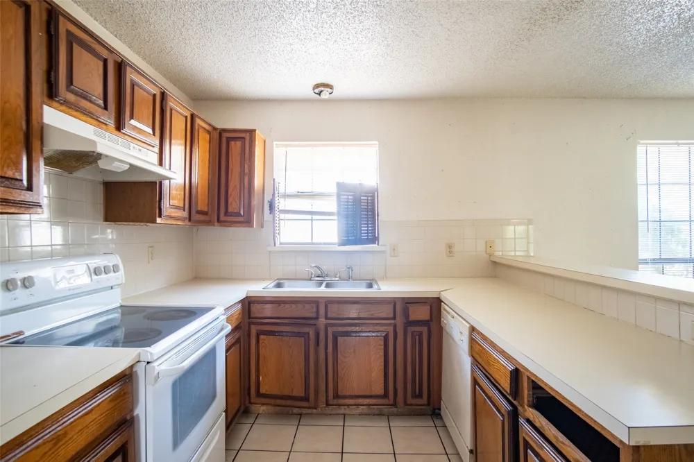 2801 College Park Drive Rowlett, TX 75088