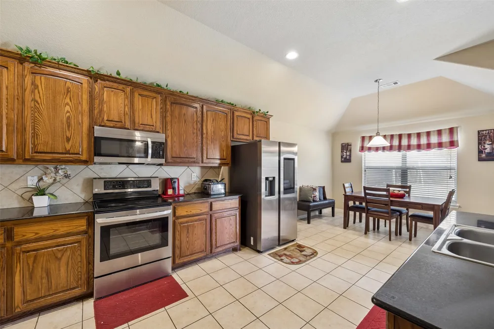 2017 Stonewood Court Heartland, TX 75126