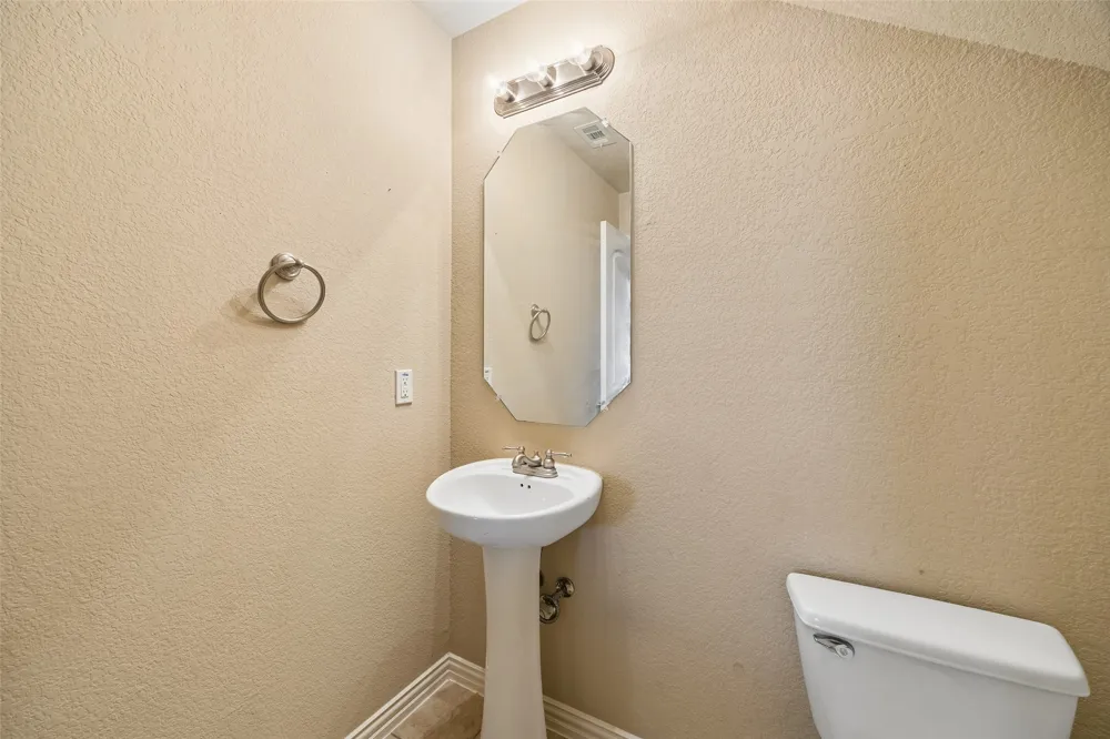2017 Stonewood Court Heartland, TX 75126