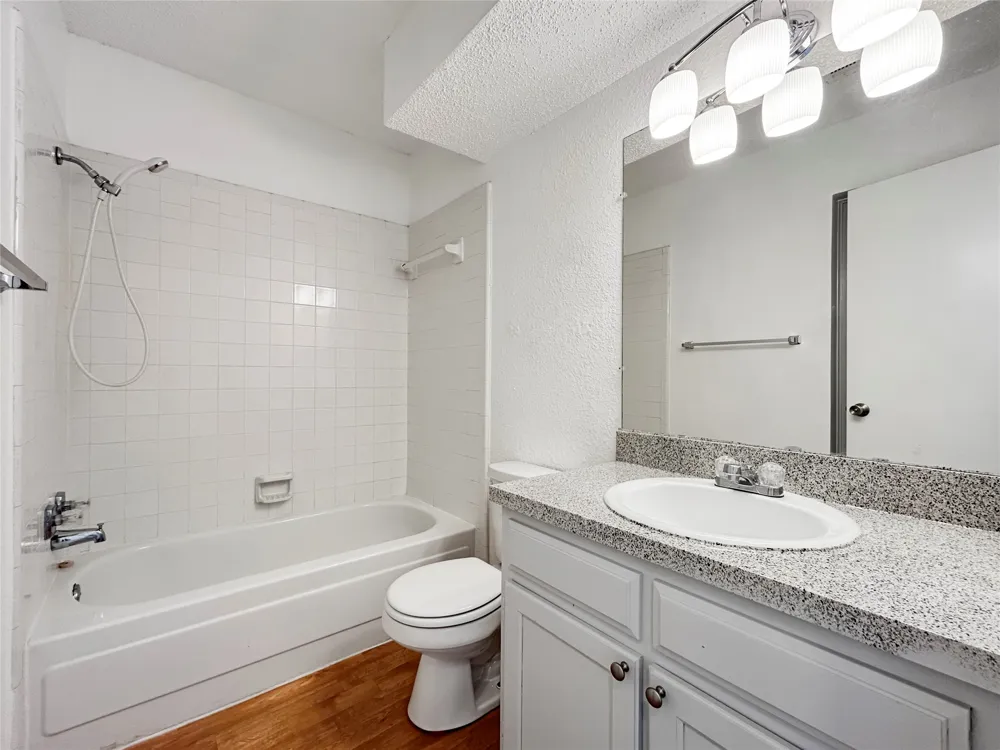 536 Guerin Drive Arlington, TX 76012