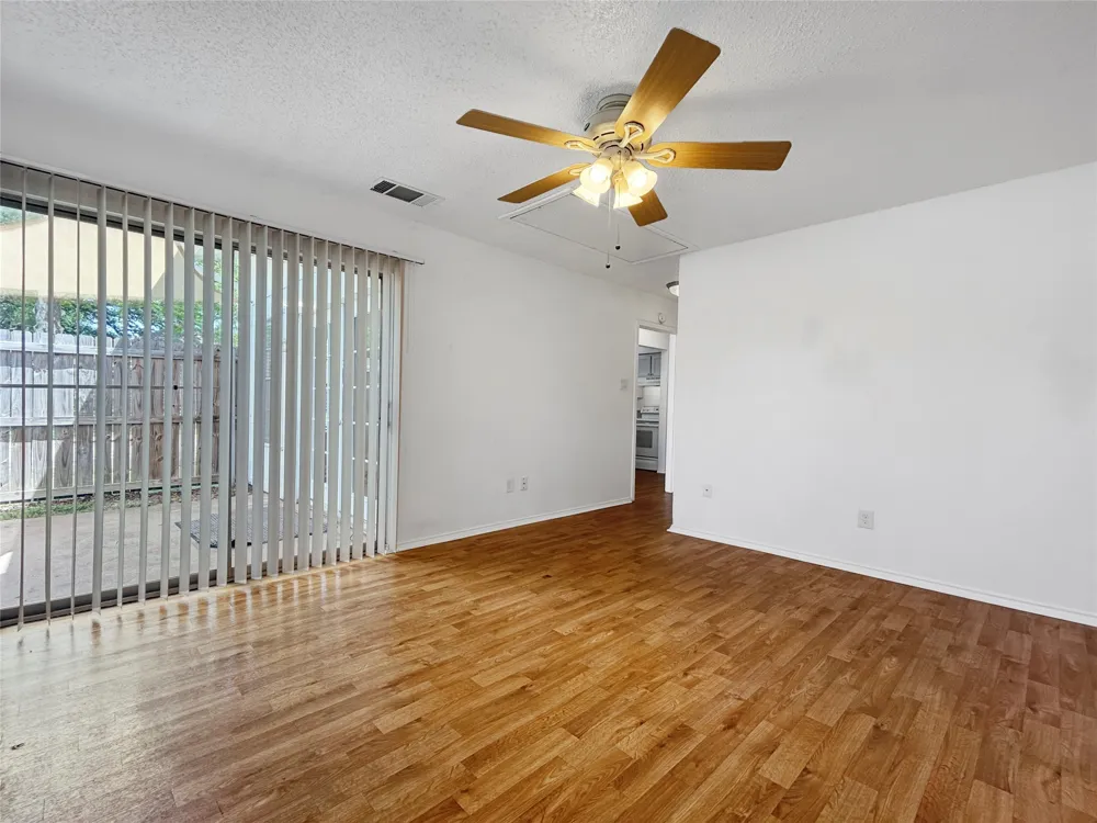 536 Guerin Drive Arlington, TX 76012