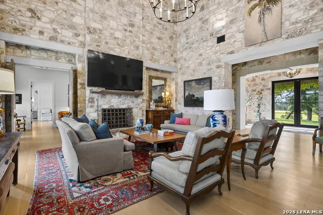 279 Achtzehn Fredericksburg, TX 78624