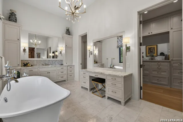 279 Achtzehn Fredericksburg, TX 78624