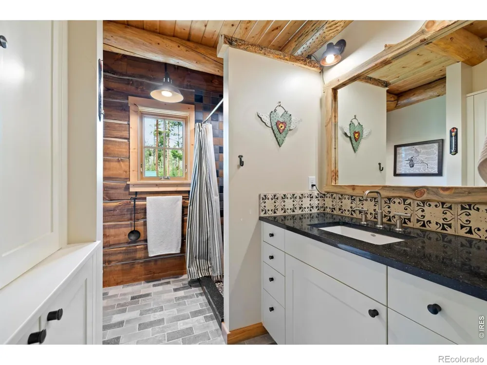 3219 County Road 99 Road Jelm, CO 80545
