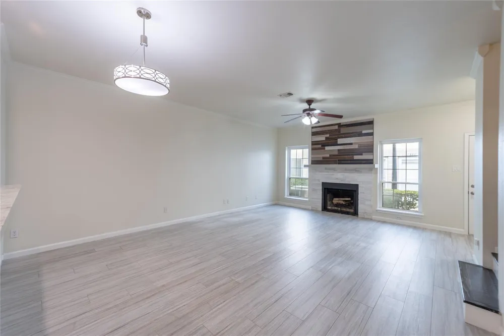 7332 Regency Square Court #7332 Hockley, TX 77036