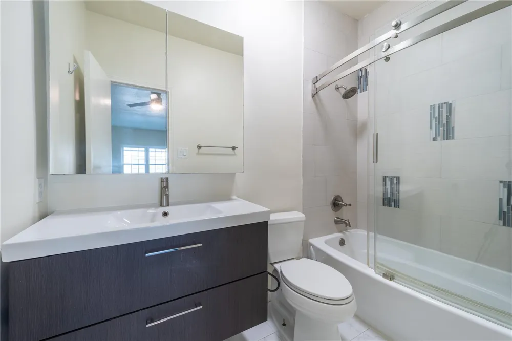 7332 Regency Square Court #7332 Hockley, TX 77036