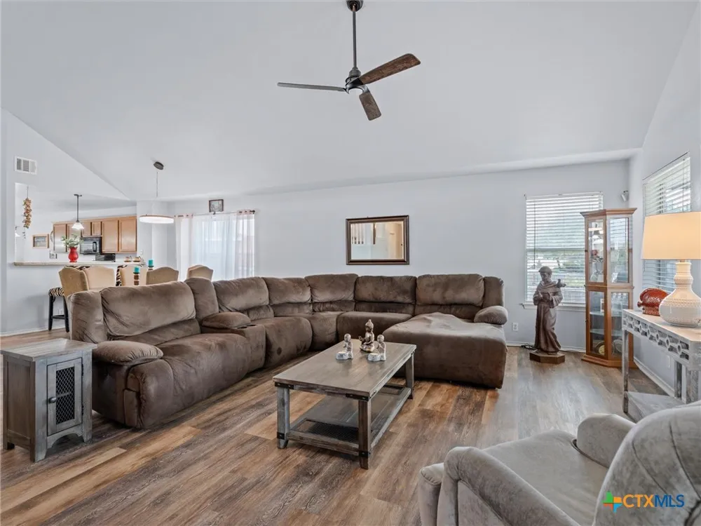 2449 Harris Circle New Braunfels, TX 78130