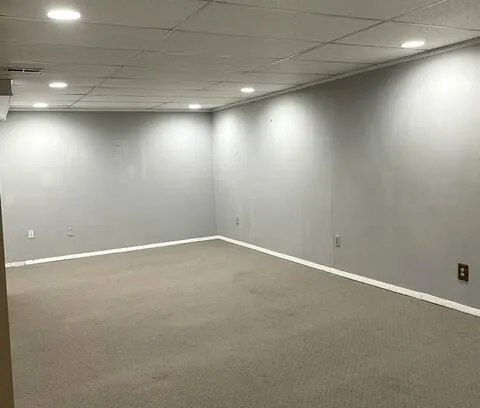 2535 Powers Avenue NW Grand Rapids, MI 49544