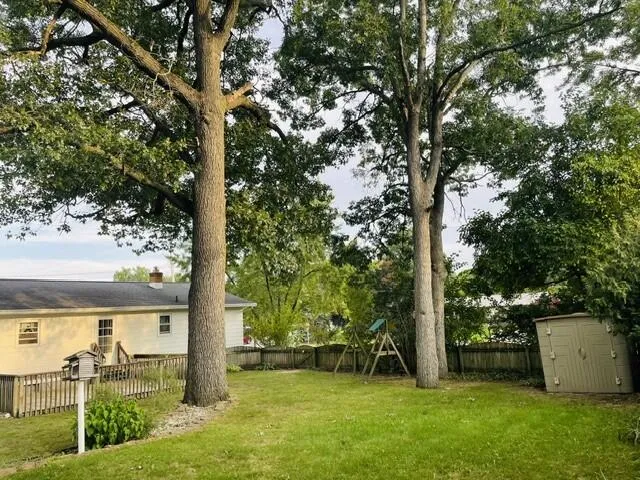 2535 Powers Avenue NW Grand Rapids, MI 49544