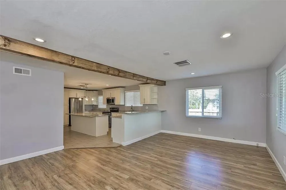 3219 W LEROY STREET Tampa, FL 33607